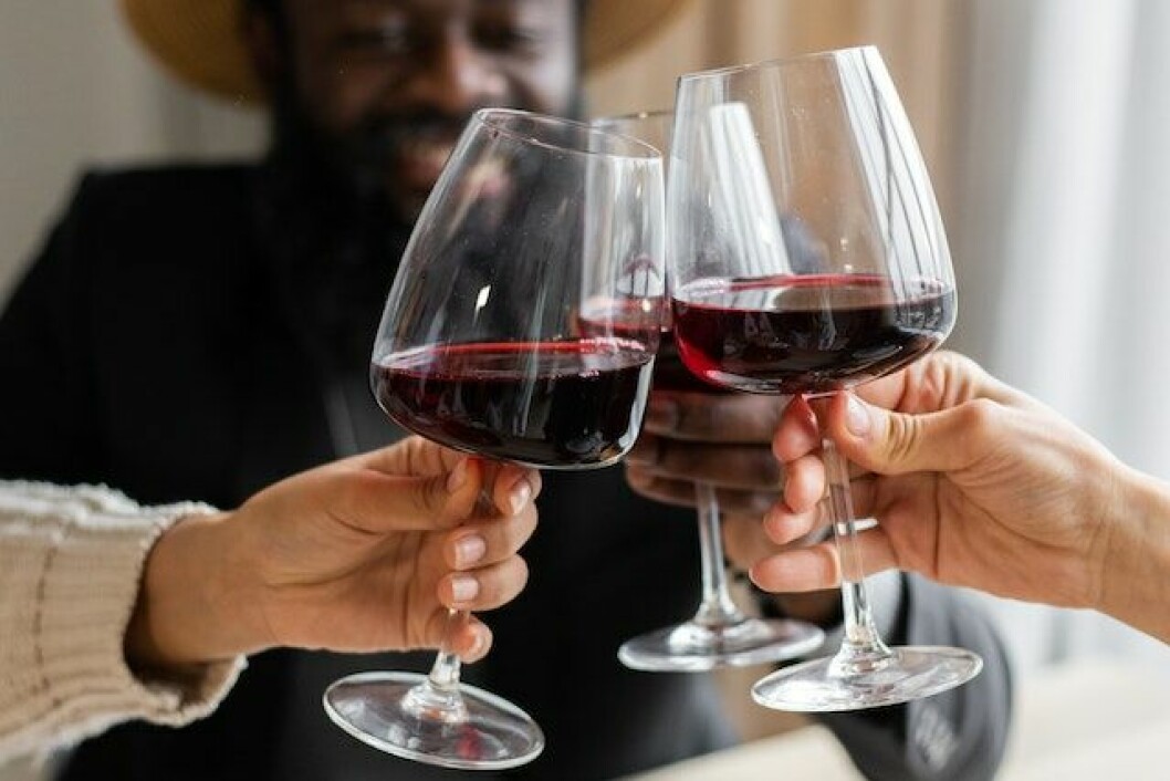 Alkoholförbränning: Så lång tid tar det för ett glas vin att gå ur kroppen. Foto: Pexels