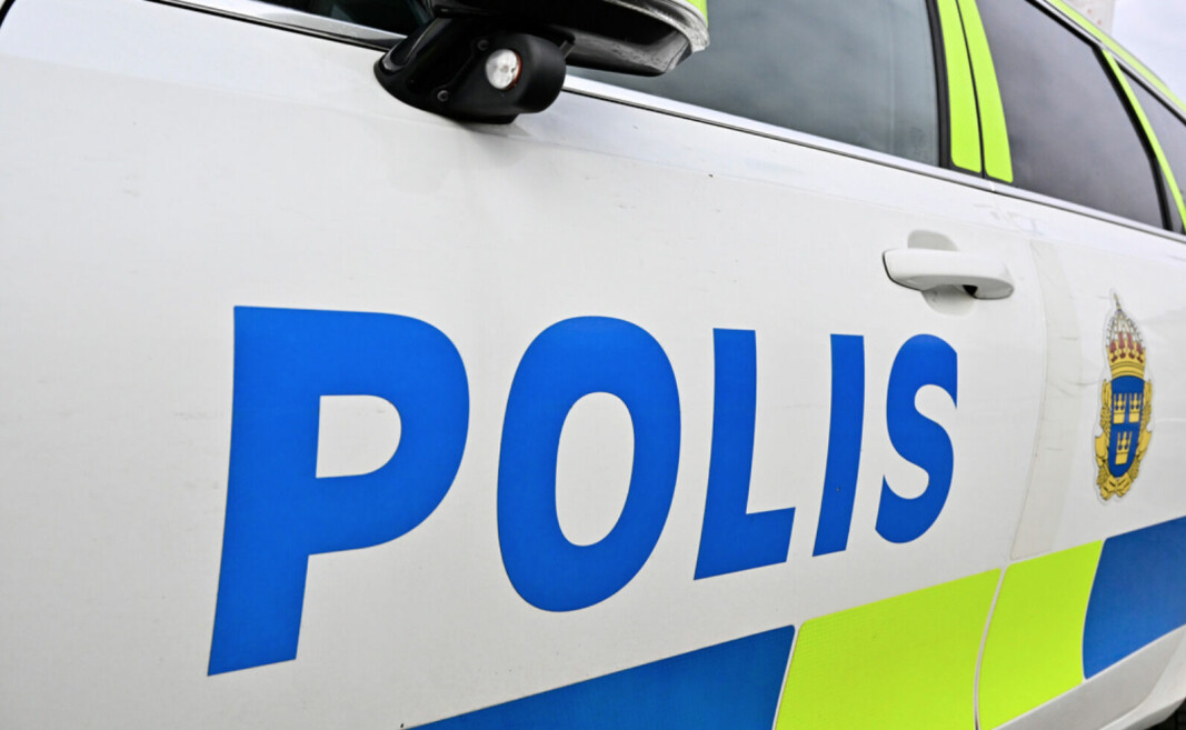 Under fredagen hittades en okontaktbar pojke i en bil i Araby i Växsjö. Pojken, som först vårdades i Växsjö för att sedan bli flyttad till Lund, ska nu vara i ett stabilt tillstånd.