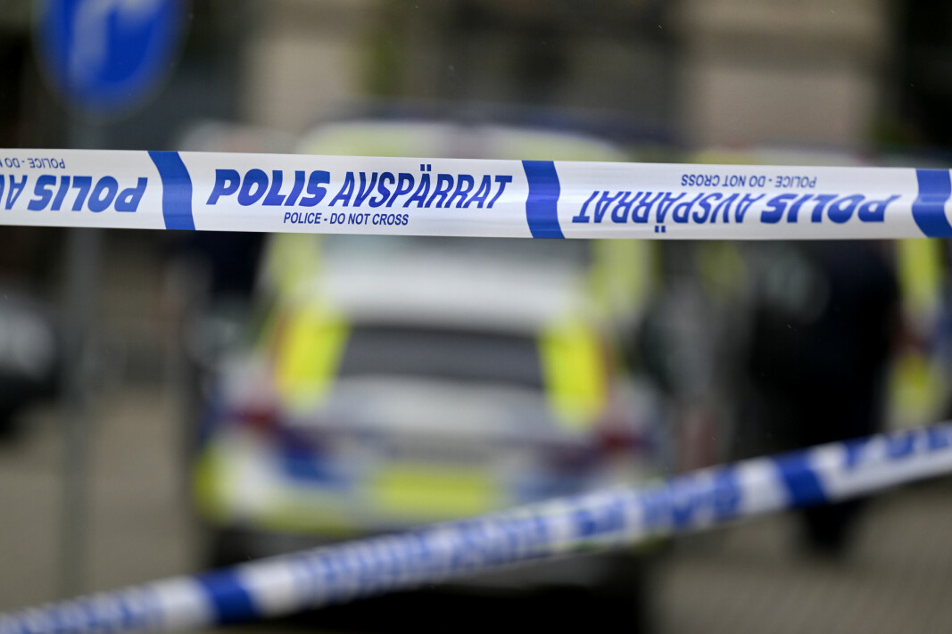 En personbil har kolliderat med en pojke i Burlöv, meddelar polisen.