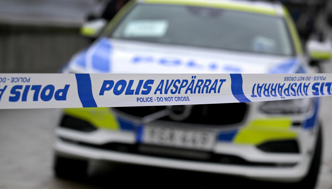 Skolinspektionen kritiserar en skola i Göteborg efter en elevs död på skolområdet i mars. Inspektionen anser att skolan borde haft bättre tillsyn av eleven, som omkom när han föll från en bergknalle.