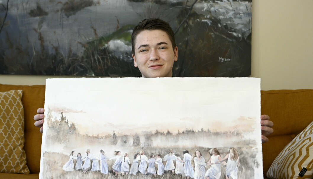 Konstnären Maximilian Svensson, 17 år, är aktuell med boken 